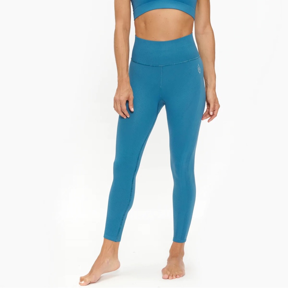 FP Movement Free Throw Legging Coastline